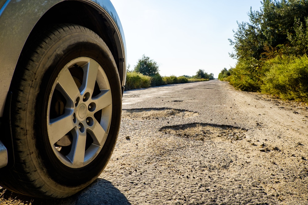 Damaging Elements of Roads on Car Exteriors 2